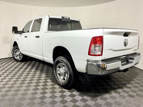 Used 2024 RAM 3500 Tradesman w/ Chrome Appearance Group image 9