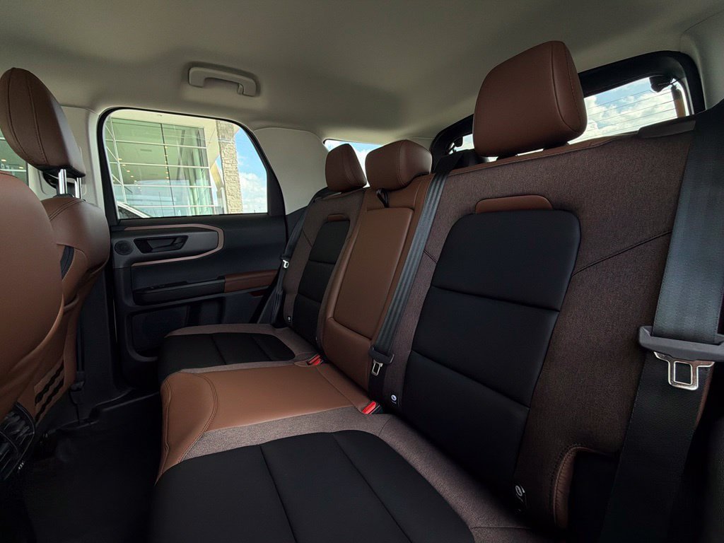 New 2026 Ford Bronco Sport Outer Banks w/ Outer Banks Tech Package+ AWD/4WD image 19