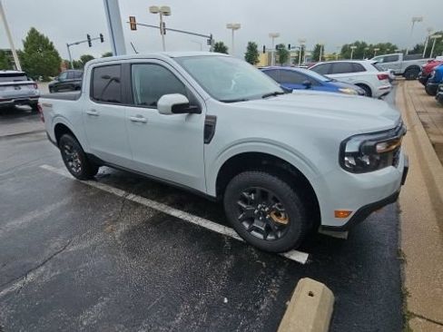 Used 2023 Ford Maverick Tremor w/ Tremor Off-Road Package AWD/4WD image 2