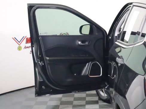 Used 2017 Jeep Compass Sport AWD/4WD image 20