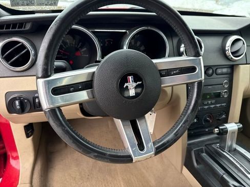 Used 2008 Ford Mustang Deluxe image 17