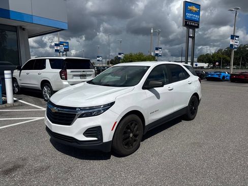 Used 2022 Chevrolet Equinox LS w/ LS Convenience Package FWD image 1