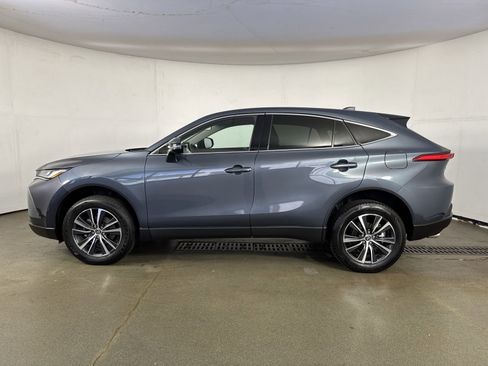 Used 2024 Toyota Venza LE image 28