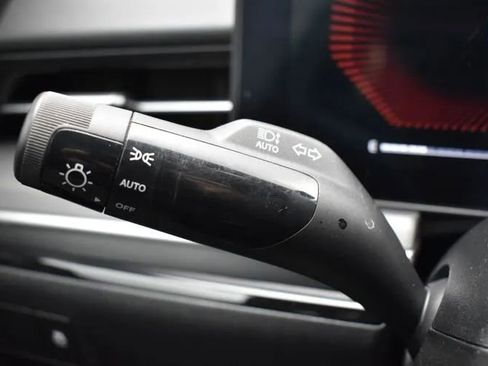 Used 2025 Kia K5 LXS image 25