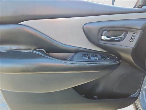 Used 2021 Nissan Murano SL w/ SL Moonroof Package image 11