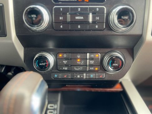 Used 2019 Ford F150 King Ranch w/ Equipment Group 601A Luxury image 31