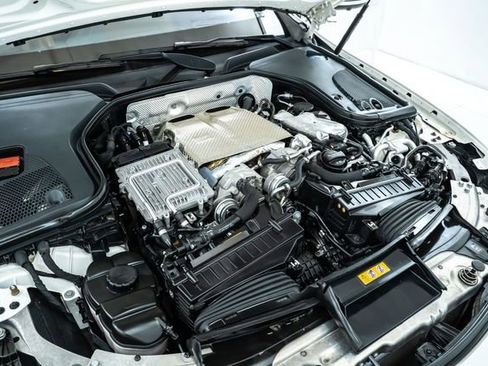 Used 2018 Mercedes-Benz E 63 AMG S image 38