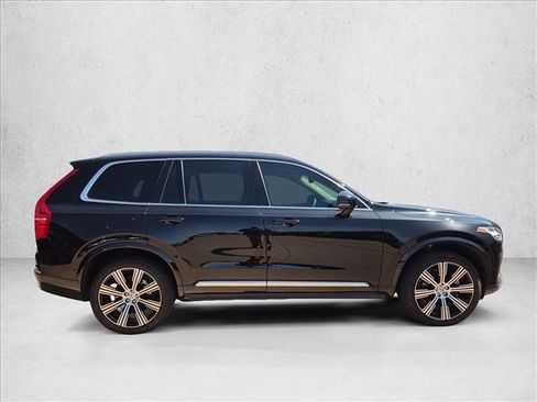 Used 2024 Volvo XC90 B5 Plus w/ Protection Package Premier AWD/4WD image 4