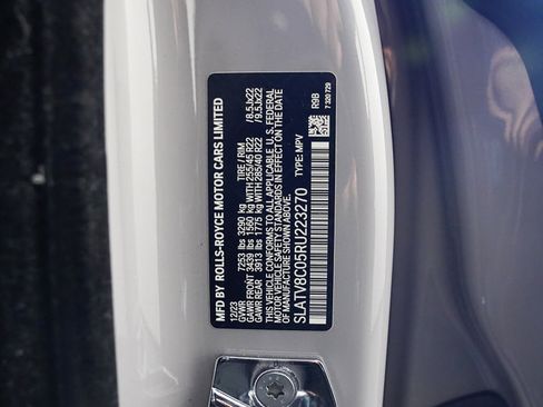 Used 2024 Rolls-Royce Cullinan Black Badge image 61