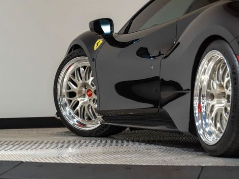 Used 2019 Ferrari 488 Pista Coupe RWD image 36