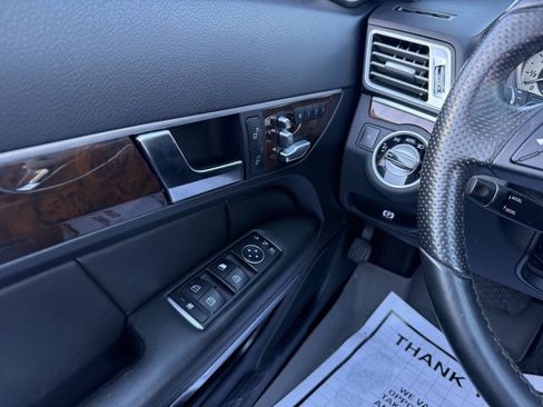 Used 2015 Mercedes-Benz E 400 Cabriolet image 32