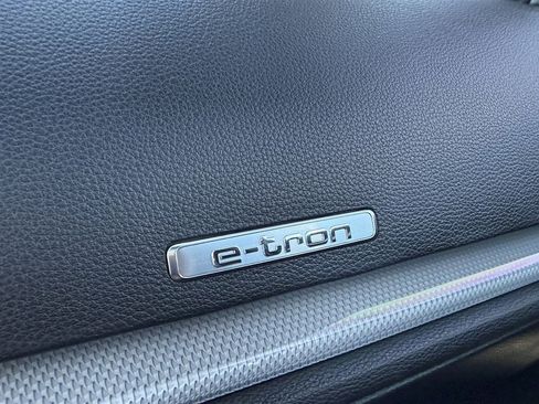 Used 2016 Audi A3 e-tron Premium Plus w/ Premium Plus Package image 37