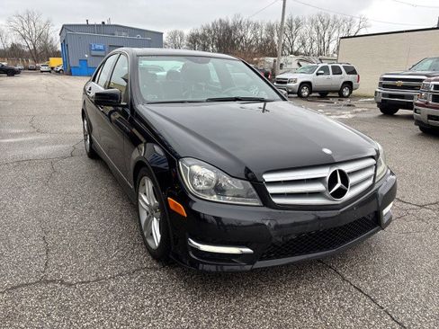 Used 2012 Mercedes-Benz C 300 Sport image 3