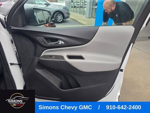 Used 2024 Chevrolet Equinox LS w/ LS Convenience Package AWD/4WD image 46