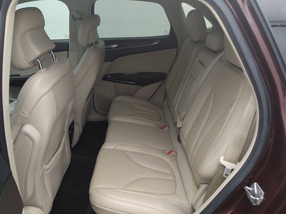 Used 2017 Lincoln MKC Reserve FWD image 18