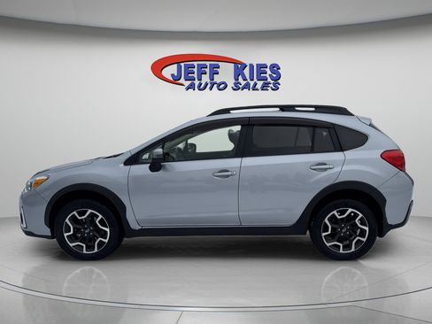 Used 2017 Subaru Crosstrek 2.0i Limited image 8