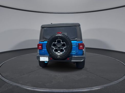 Used 2022 Jeep Wrangler Unlimited Rubicon 4xe w/ Cold Weather Group AWD/4WD image 8