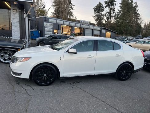 Used 2013 Lincoln MKS AWD image 2