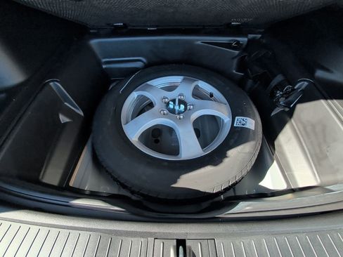 Used 2025 Jeep Grand Cherokee Laredo X w/ Luxury Tech Group I image 15