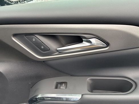 New 2026 Chevrolet Traverse LT w/ LPO, Floor Liner Package image 39