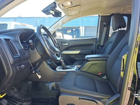 Used 2022 Chevrolet Colorado LT w/ Fleet Safety Package image 5