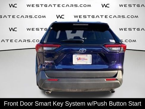 Used 2022 Toyota RAV4 XLE Premium AWD/4WD image 8
