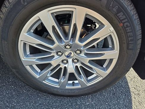 New 2025 Ford Explorer Active w/ Active Comfort Package image 41