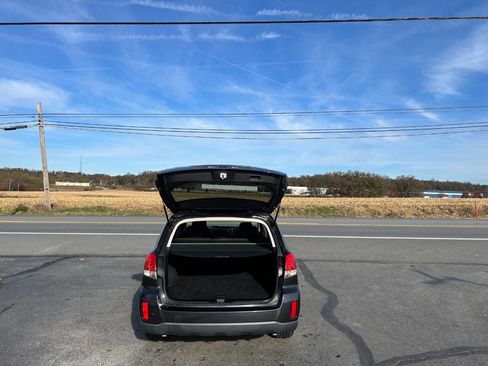 Used 2012 Subaru Outback 3.6R Premium image 12