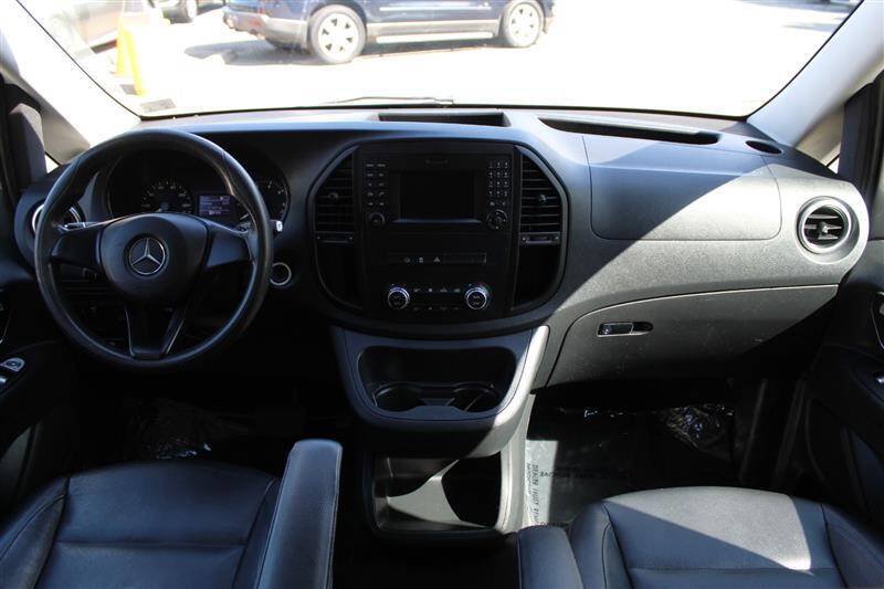 Used 2016 Mercedes-Benz Metris Passenger image 12