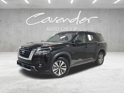 Used 2025 Nissan Pathfinder SL