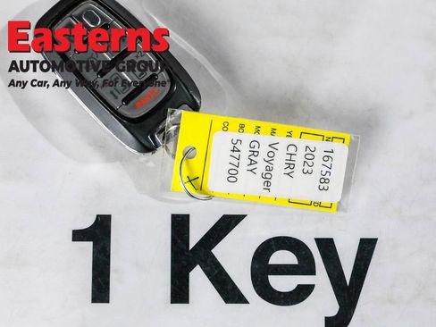 Used 2023 Chrysler Voyager LX image 25