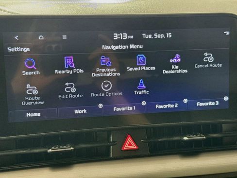 Used 2025 Kia Sportage EX FWD image 18