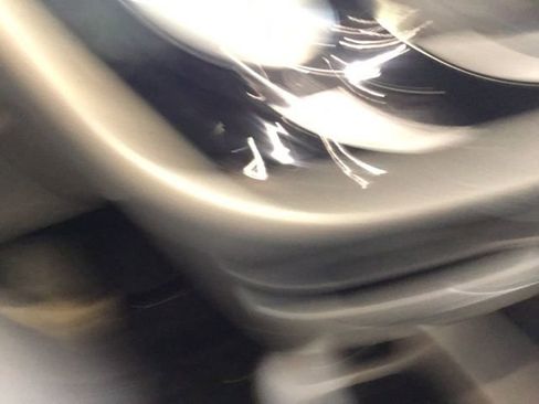 Certified 2024 Chrysler Pacifica Touring-L image 25