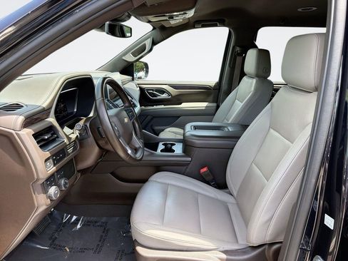 Used 2023 Chevrolet Suburban LT AWD/4WD image 21
