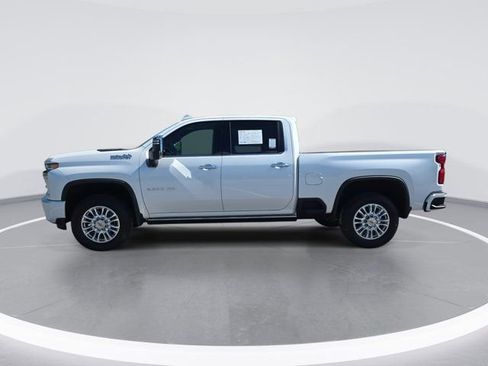 Used 2023 Chevrolet Silverado 2500 High Country w/ Z71 Off-Road Package image 6