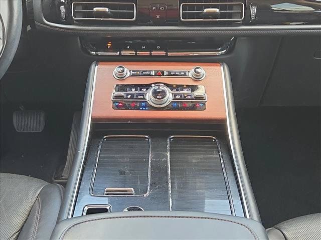 Used 2023 Lincoln Aviator Reserve w/ Elements Package Plus RWD image 17