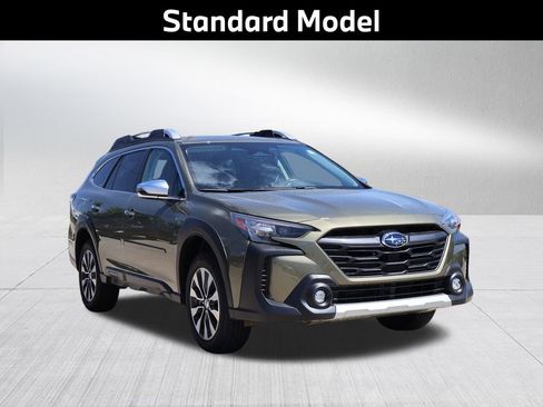 Used 2025 Subaru Outback Touring XT AWD/4WD image 4