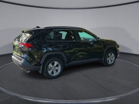 Used 2025 Toyota RAV4 XLE FWD image 8