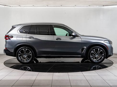 Used 2024 BMW X5 xDrive50e w/ Premium Package AWD/4WD image 11