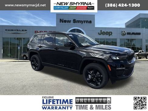 New 2025 Jeep Grand Cherokee Limited w/ Black Appearance Package image 1