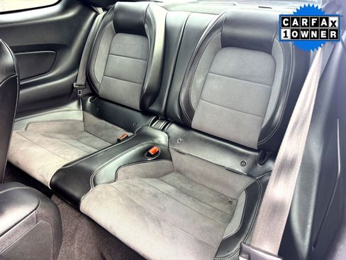 Used 2019 Ford Mustang Shelby GT350 w/ Technology Package image 24