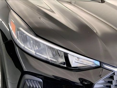 Used 2025 Ford Escape Active AWD/4WD image 10