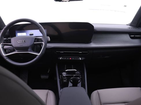 New 2026 Audi Q3 quattro 2.0T AWD/4WD image 8