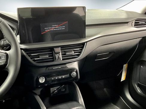 New 2026 Ford Escape SE w/ Class II Trailer Tow Package image 6