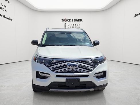 Used 2020 Ford Explorer Platinum w/ Premium Technology Package AWD/4WD image 8