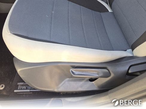 Used 2025 Volkswagen Taos S FWD image 16