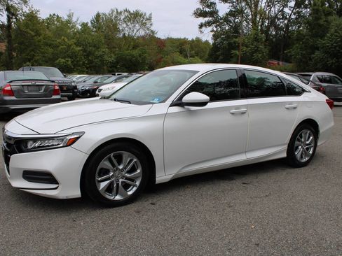 Used 2018 Honda Accord LX image 13