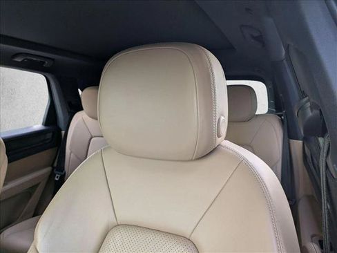 Used 2021 Porsche Cayenne S AWD/4WD image 15