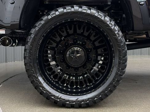 Used 2026 Ford F450 Platinum w/ Platinum Plus Package AWD/4WD image 11