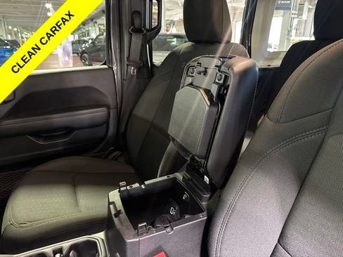 Used 2021 Jeep Wrangler Unlimited Sahara w/ Cold Weather Group AWD/4WD image 24